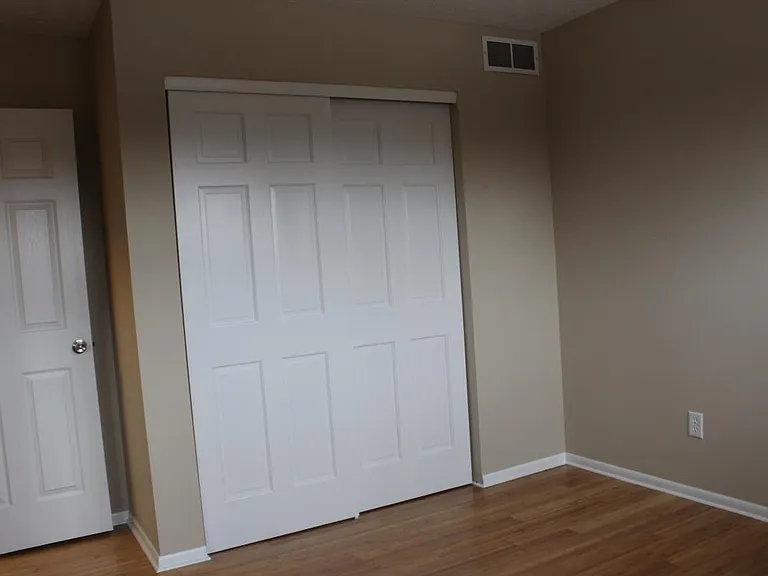 7690 Old Foxe Ct — Photo 14