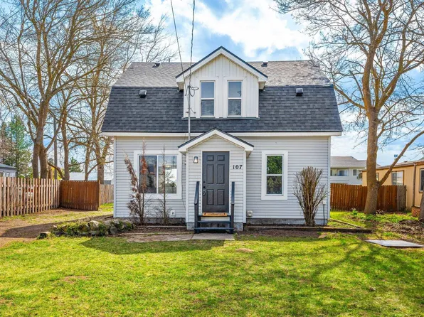 107 W Moore Ave, Deer Park, WA 99006