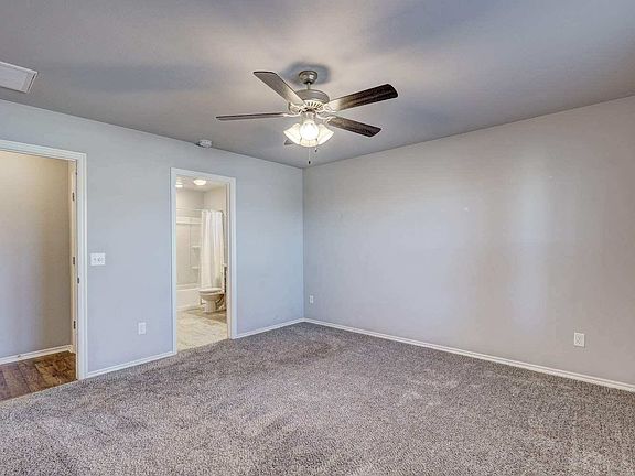 4th image of 1224 SW 156th Ter