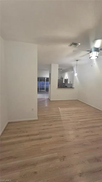 2 bed, 2.5 bath, 1206 sqft, $1,650 — Photo 3