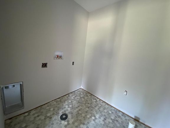 5th image of 958 Brickyard Dr Lot 55
