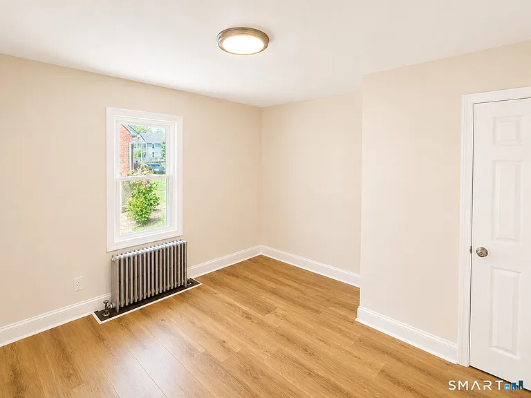 57 Pine St — Photo 12