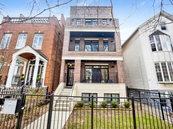 1341 W George St Unit 3, Chicago, IL 60657