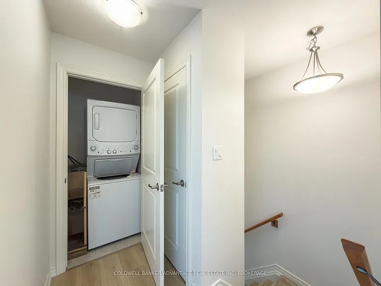 218 Heron St — Photo 12
