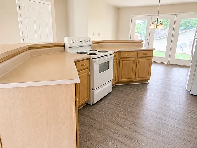 410 Donna Ln #410 — Photo 5