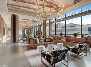 Albion Evanston, Evanston, IL 60201