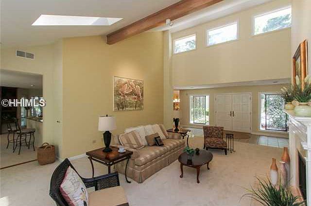 1st image of 52 Crooked Pond Dr