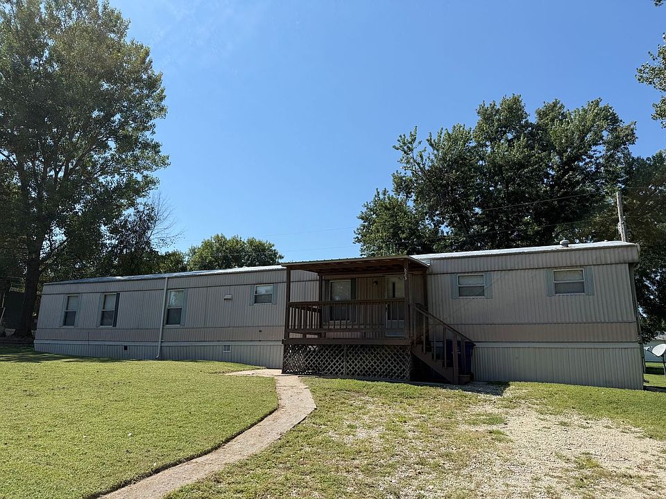 1st image of 823 Cassie St
