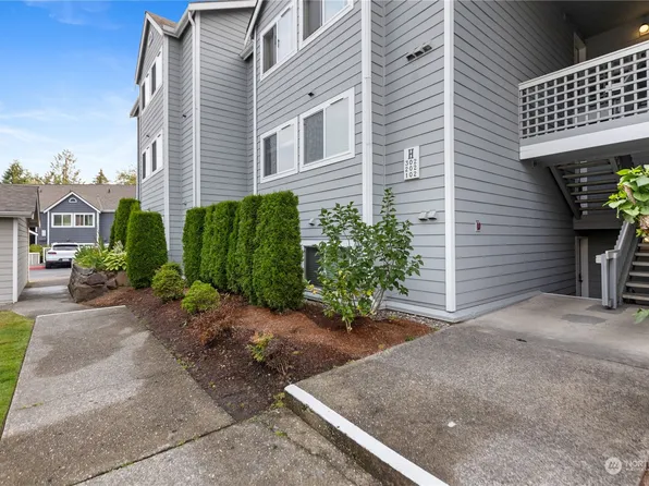 12618 109th Court NE #H202, Kirkland, WA 98034
