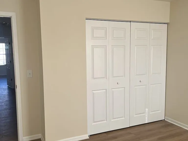 2441 Stoughton Cir — Photo 22