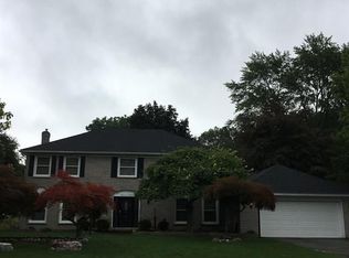 6719 Vachon Dr, Bloomfield Hills, MI 48301