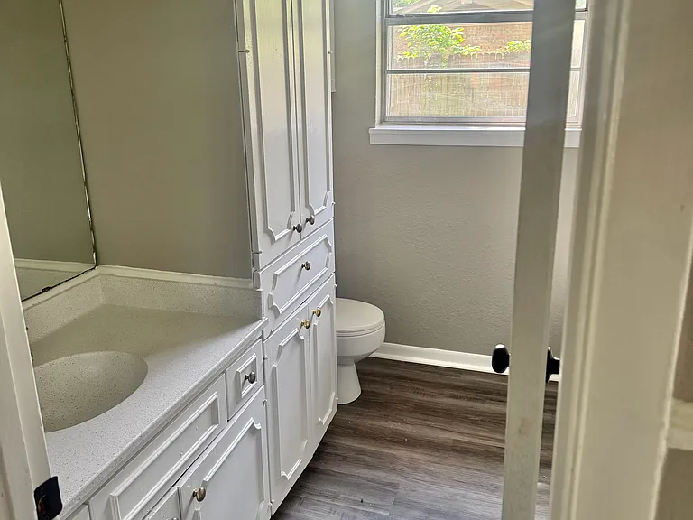 116 Medina Dr — Photo 5