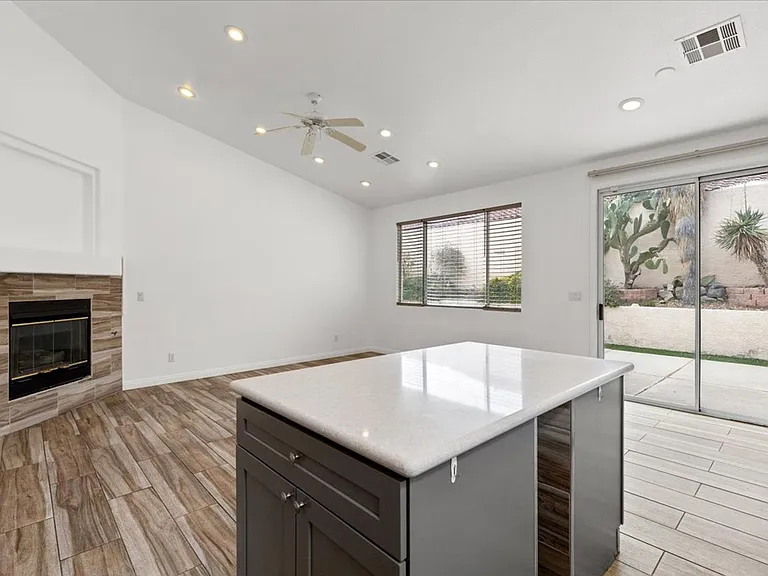 9705 Park Brook Ave — Photo 8
