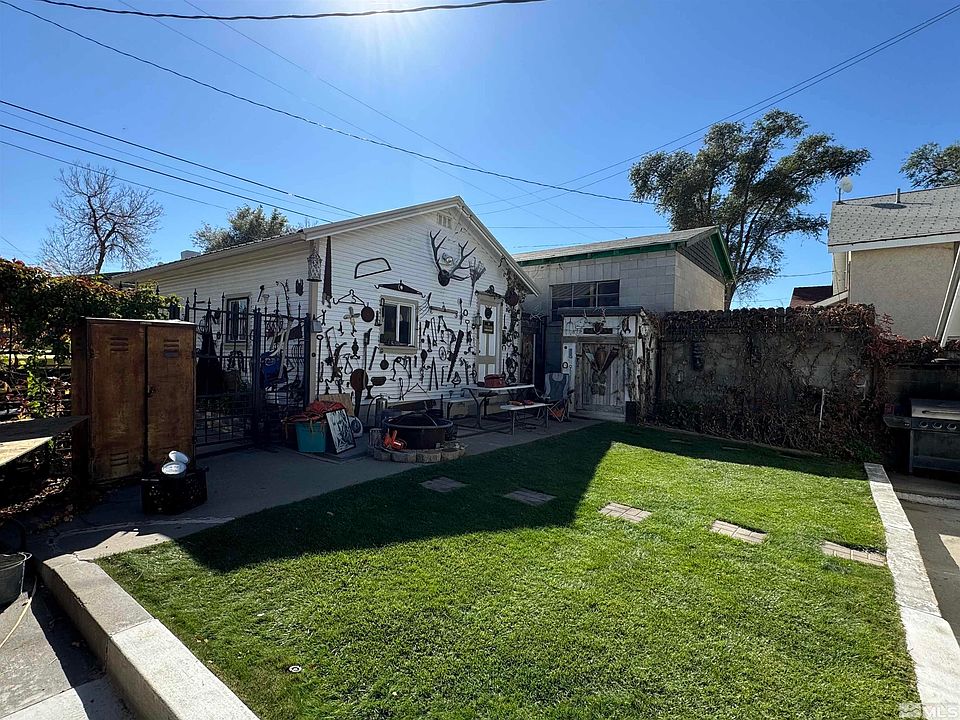 2nd image of 332 E Winnemucca Blvd