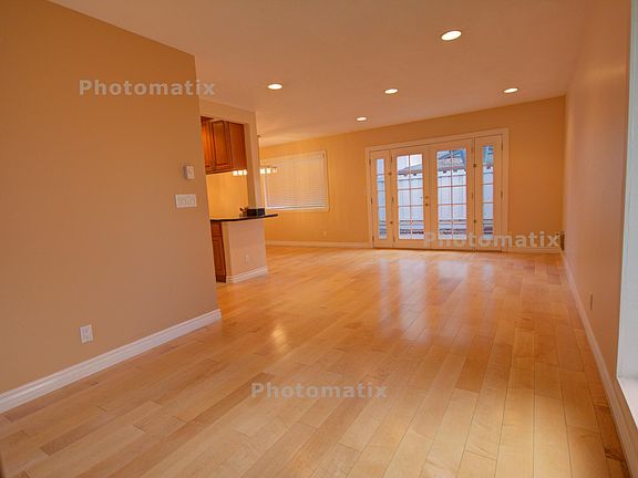 2nd image of 357A Tyrella Ave