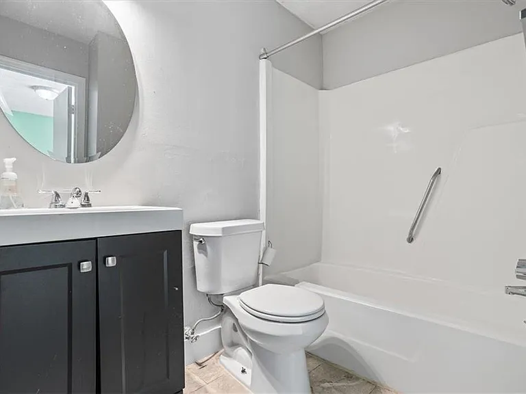 1675 Wynndowne Trl SE — Photo 12