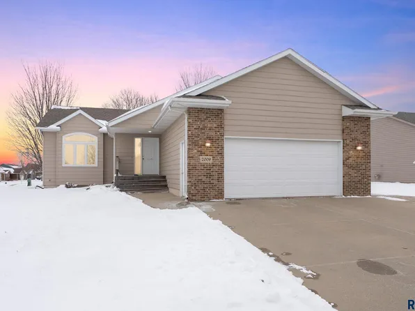 2009 S Purdue Ave, Sioux Falls, SD 57106