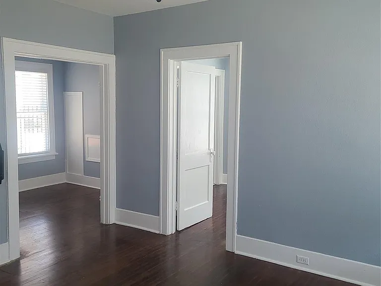 4414 Woodside St #10 — Photo 2