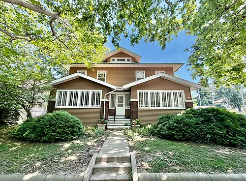 1501 N Clinton Photo 1 1501 N Clinton Photo 1