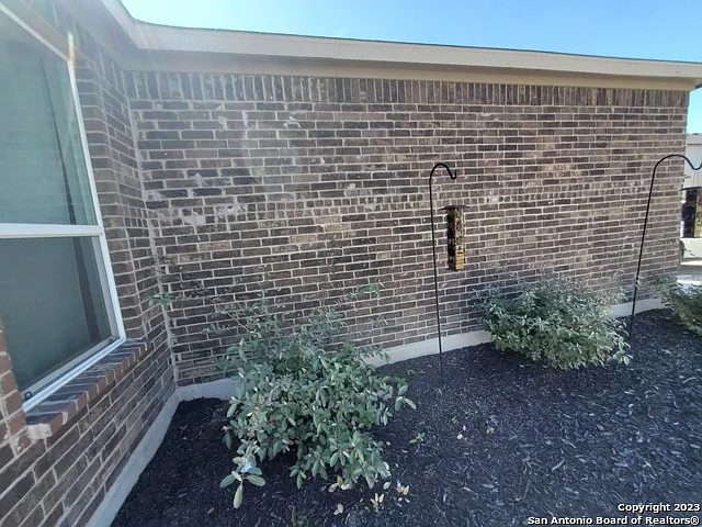 3 bed, 2.0 bath, 1600 sqft, $1,895 — Photo 4