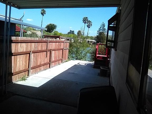 3rd image of 300 Nicholson Ln