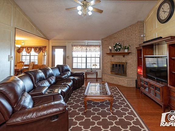 3rd image of 3007 Whittle Way