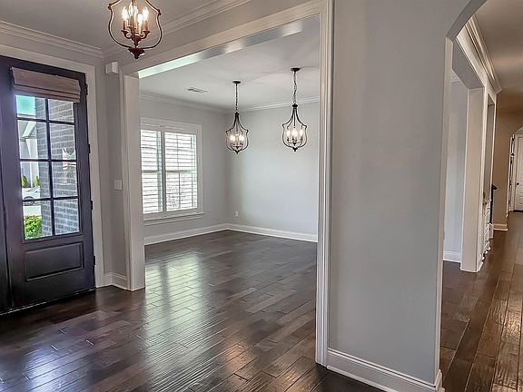 3rd image of 4728 Magnolia Park Cir W