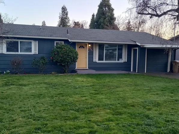 1485 SE Portola Dr, Grants Pass, OR 97526