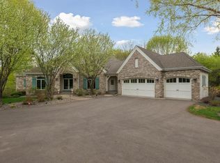 61 W Pleasant Lake Rd, North Oaks, MN 55127