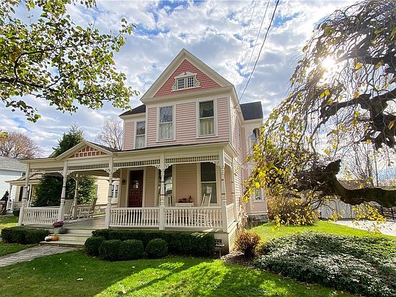 14 E Elizabeth St, Skaneateles, NY 13152 | Zillow