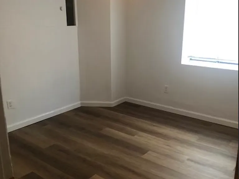 180 Vredenburgh Ave #1 — Photo 5
