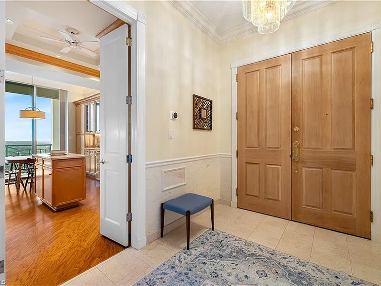 7515 Pelican Bay Blvd #Penthouse D — Photo 4