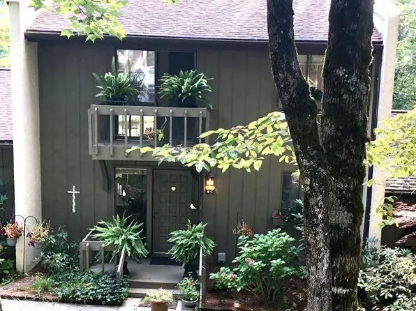 121 Holly Ridge Road #C, Sapphire, NC 28774