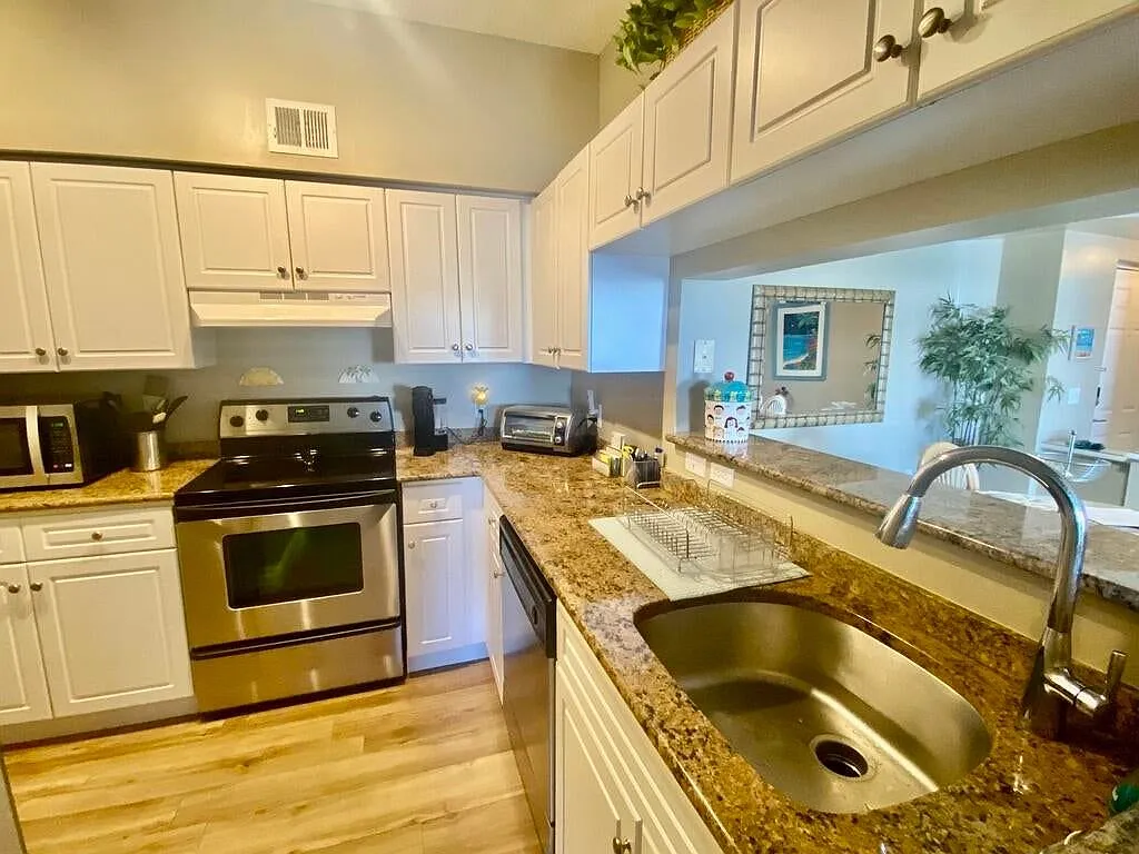 2 bed, 2.0 bath, 1118 sqft, $2,750 — Photo 2