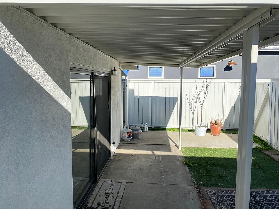 1st image of 496 Shady Dr