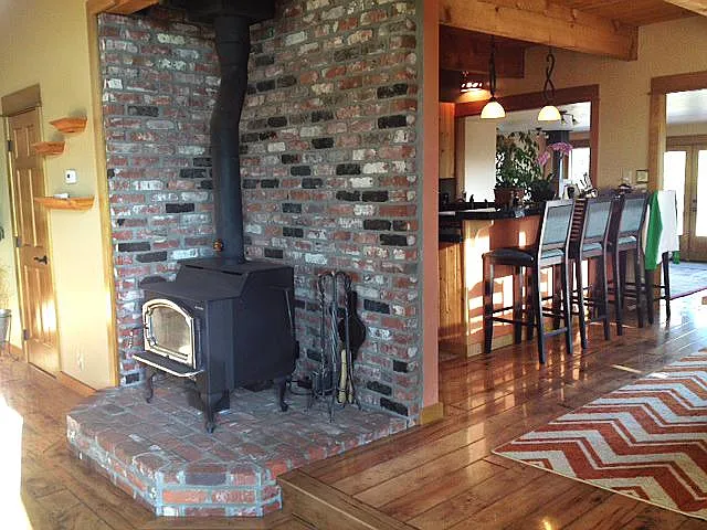 Stirling Dr — Photo 12