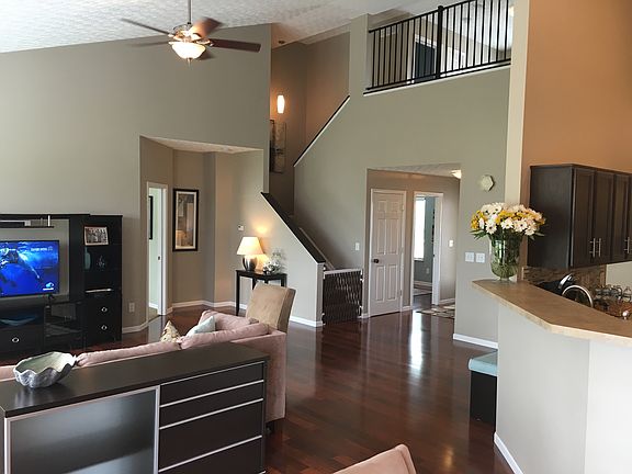 3rd image of 932 Keltonhurst Ct
