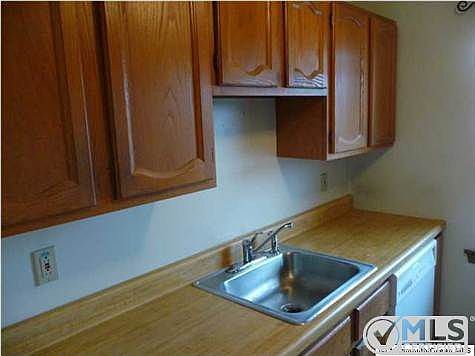 4th image of 65 Whitefield Ave APT 225