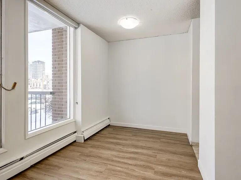2010 Hope St SW #104 — Photo 6