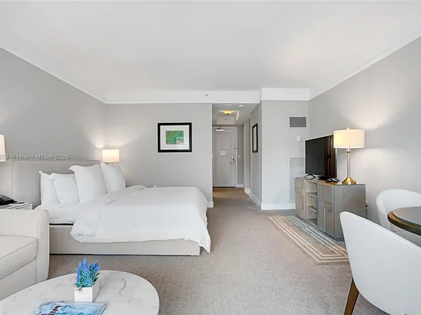 1435 Brickell Ave #3111, Miami, FL 33131