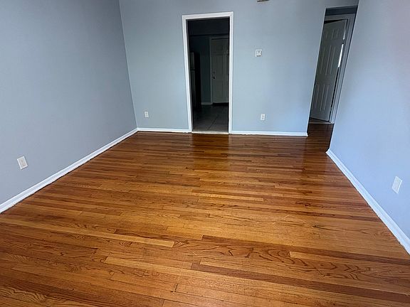 2nd image of 65 Melmore Gdns APT 3