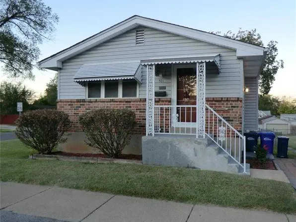 531 Hoffmeister Ave, Saint Louis, MO 63125