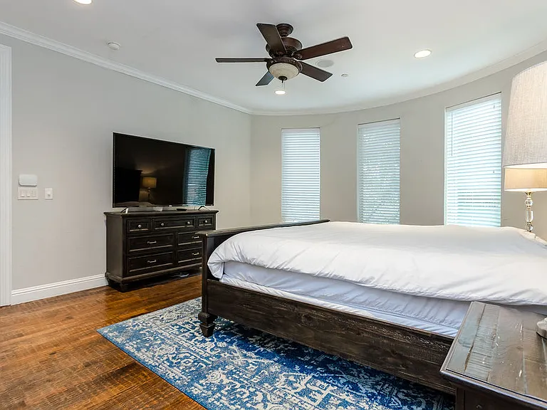 3817 Bowser Ave #C — Photo 20