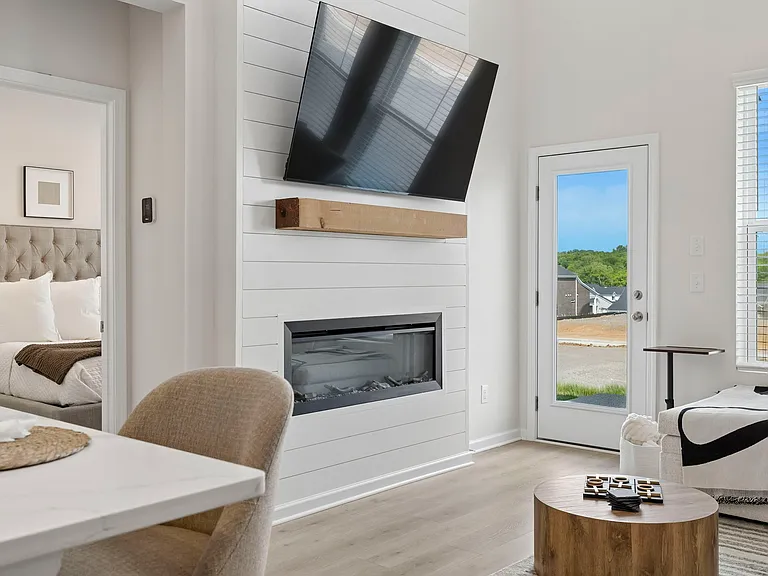 615 Club View Way — Photo 8