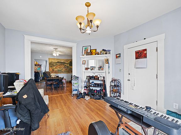 4th image of 1462 S Brook St