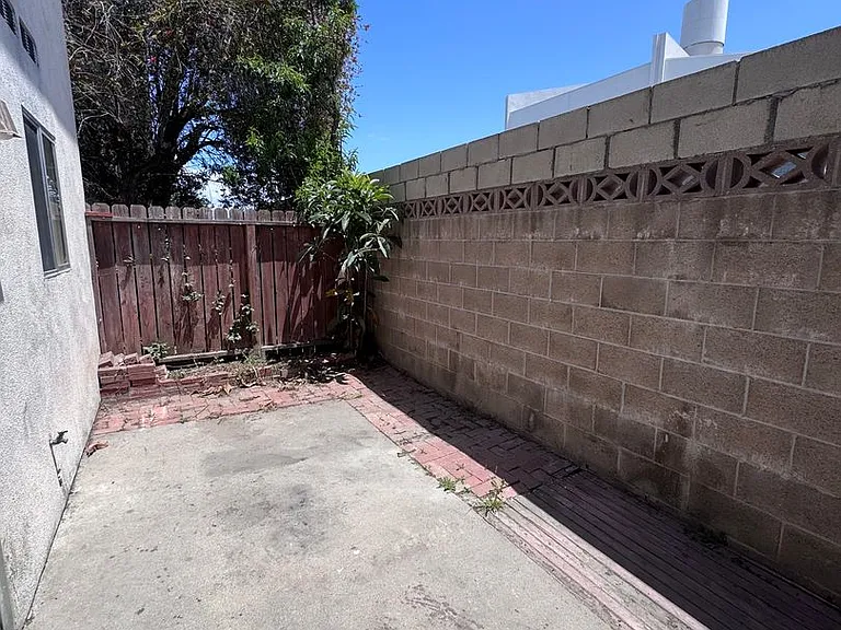 530 S I St #2 — Photo 10