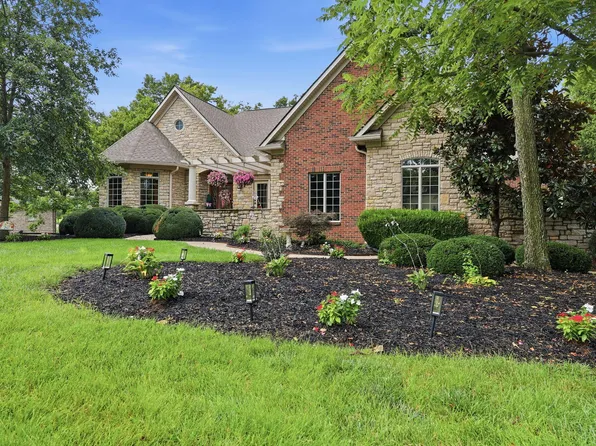 203 Stonegate Dr, Nicholasville, KY 40356