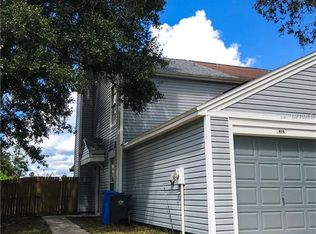 6215 Oak Cluster Cir, Tampa, FL 33634