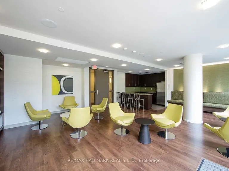 570 Bay St #706 — Photo 11