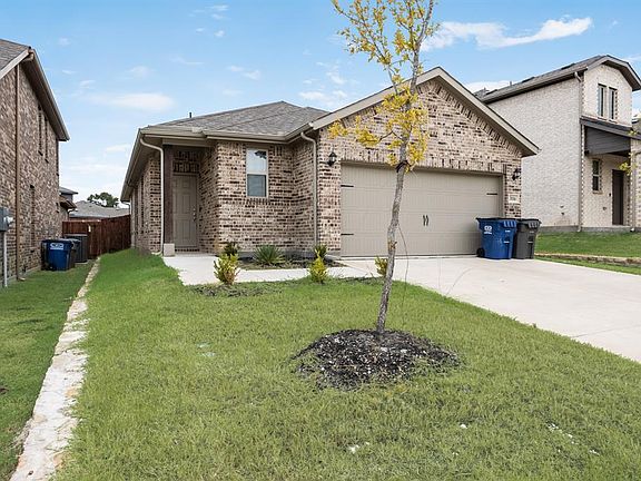 3rd image of 3116 Sedge Grass Dr
